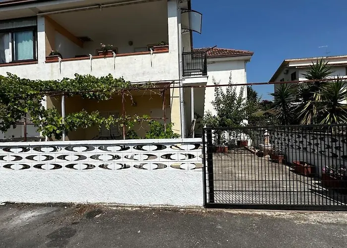 Piano Terra A 3 Min Dal Mare